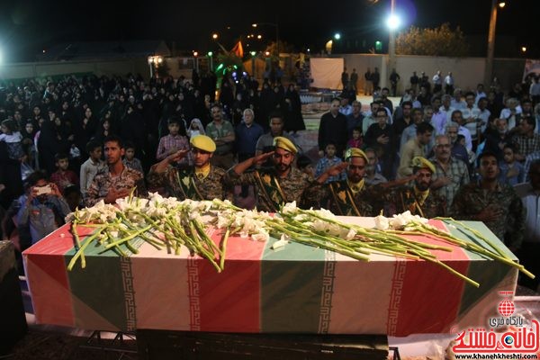 لحظات ناب استقبال و وداع با شهید محمد علی محمد صادقی در مسجد امام خمینی (ره) روستای جعفر آباد رفسنجان