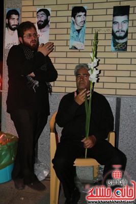 لحظات ناب استقبال و وداع با شهید محمد علی محمد صادقی در منزل حجت الاسلام حسینی هم محله شهید منطقه خیابان جانبازان رفسنجان
