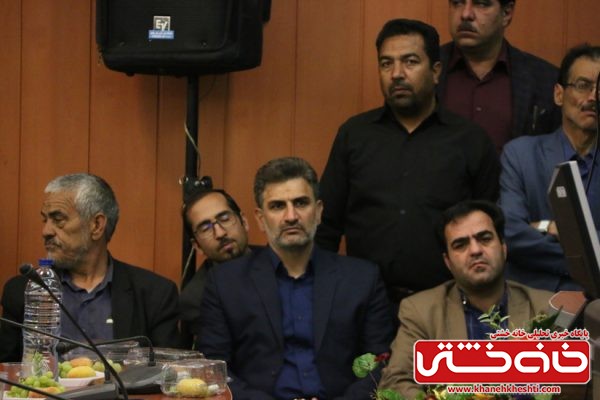 امیر حسینی رئیس کمیته امداد شهرستان رفسنجان در مراسم تودیع و معارفه فرماندار رفسنجان در محل فرمانداری رفسنجان