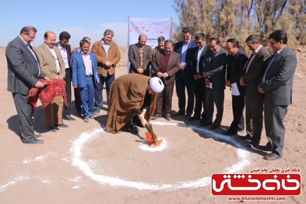 کلنگ زنی طرح پرورش گاو شیری با 110 راس به مساحت 15000متر مربع با هزینه 3 میلیلرد تومان