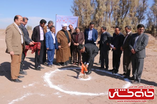 کلنگ زنی طرح پرورش گاو شیری با 110 راس به مساحت 15000متر مربع  با هزینه 3 میلیلرد تومان 