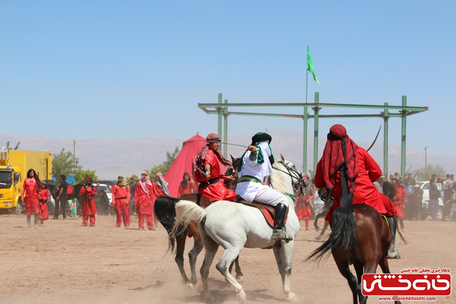 مراسم تعزیه خوانی واقعه کربلا در روستای ناصریه رفسنجان به همت  هیئت سقای دشت کربلا رفسنجان