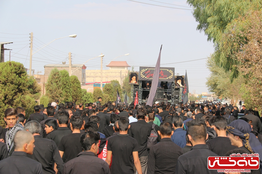 پیاده روی اربعین حسینی با حضور کاروان رهپویان کربلا در رفسنجان صبح امروز همراه با راهپیمایان سراسر کشور 