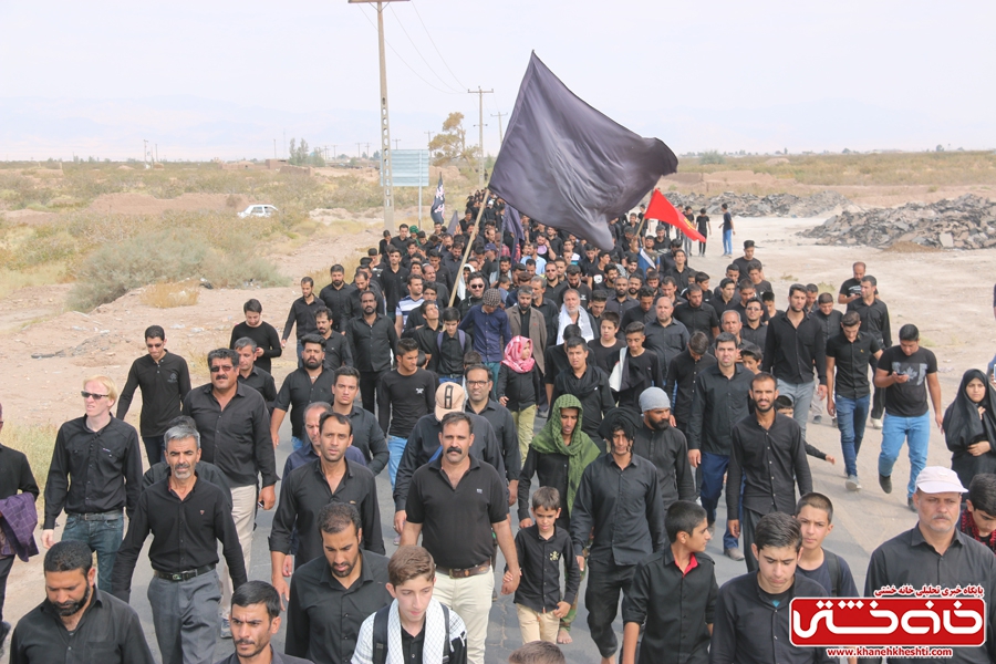 پیاده روی اربعین حسینی با حضور کاروان رهپویان کربلا در رفسنجان صبح امروز همراه با راهپیمایان سراسر کشور 