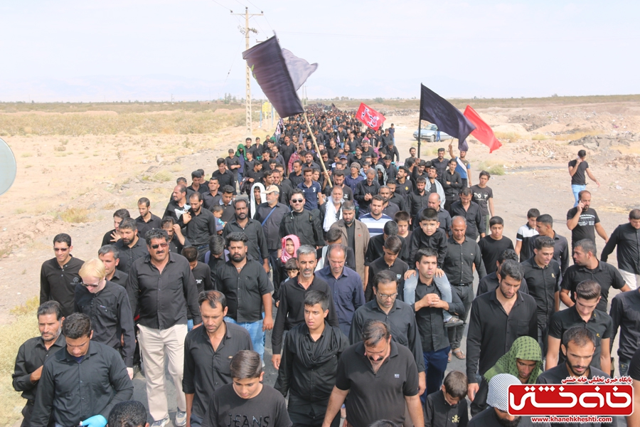 پیاده روی اربعین حسینی با حضور کاروان رهپویان کربلا در رفسنجان صبح امروز همراه با راهپیمایان سراسر کشور 