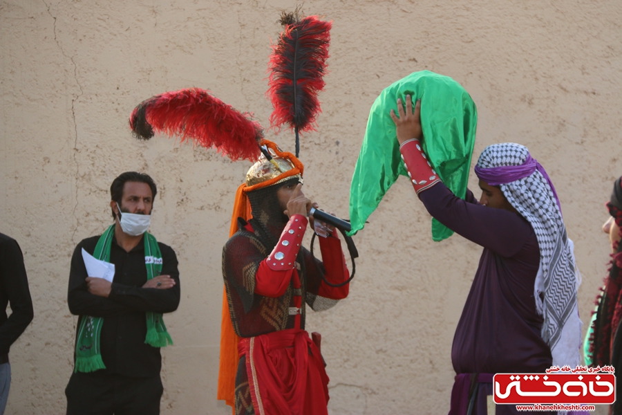 اجرای تعزیه بازار شام توسط گروه تعزیه خوانی آل طه رفسنجان در مصلی بزرگ امام خامنه ای رفسنجان