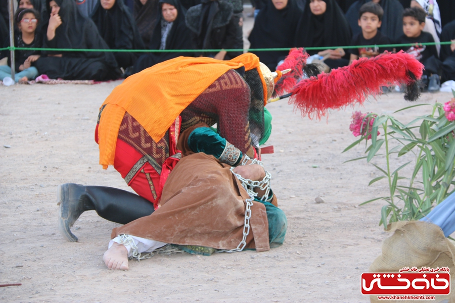 اجرای تعزیه بازار شام توسط گروه تعزیه خوانی آل طه رفسنجان در مصلی بزرگ امام خامنه ای رفسنجان