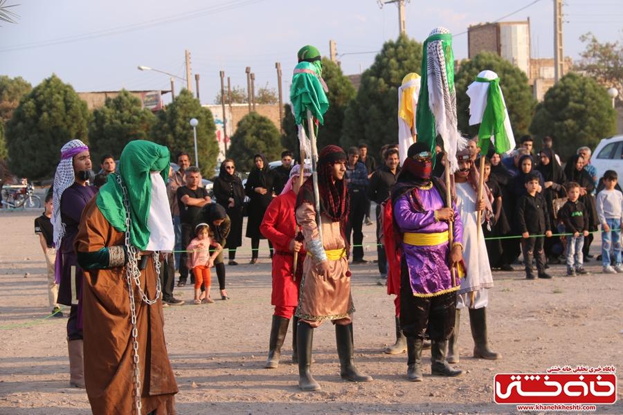 اجرای تعزیه بازار شام توسط گروه تعزیه خوانی آل طه رفسنجان در مصلی بزرگ امام خامنه ای رفسنجان