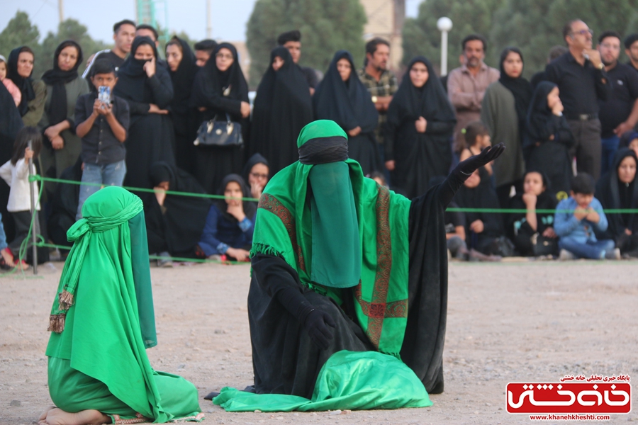 اجرای تعزیه بازار شام توسط گروه تعزیه خوانی آل طه رفسنجان در مصلی بزرگ امام خامنه ای رفسنجان