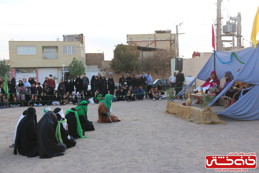 اجرای تعزیه بازار شام توسط گروه تعزیه خوانی آل طه رفسنجان در مصلی بزرگ امام خامنه ای رفسنجان