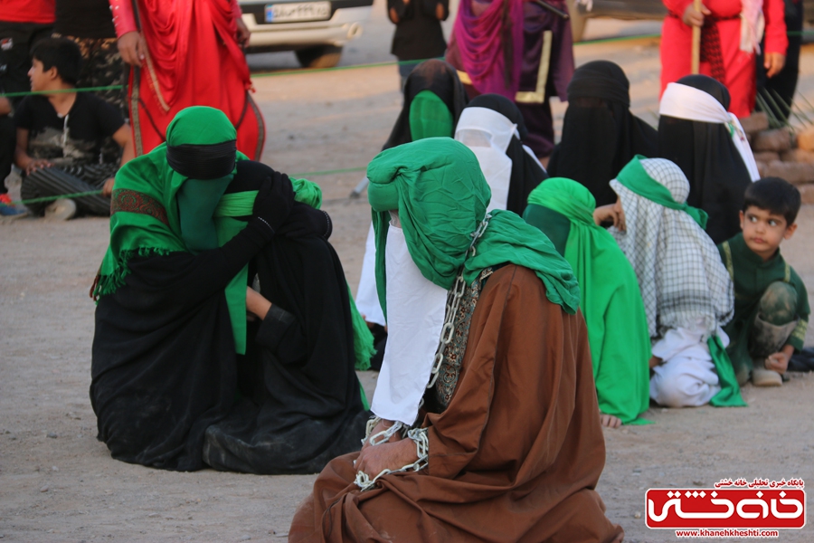 اجرای تعزیه بازار شام توسط گروه تعزیه خوانی آل طه رفسنجان در مصلی بزرگ امام خامنه ای رفسنجان