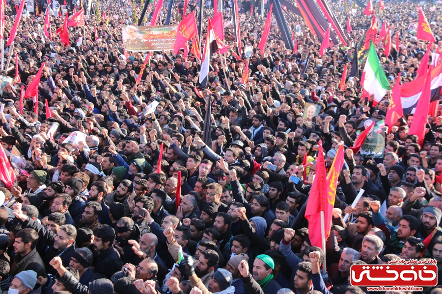 مراسم تشییع سردار شهید سپهبد حاج قاسم سلیمانی با حضور میلیونی مردم عزادار در شهر کرمان