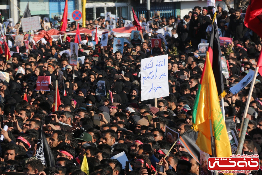 مراسم تشییع سردار شهید سپهبد حاج قاسم سلیمانی با حضور میلیونی مردم عزادار در شهر کرمان