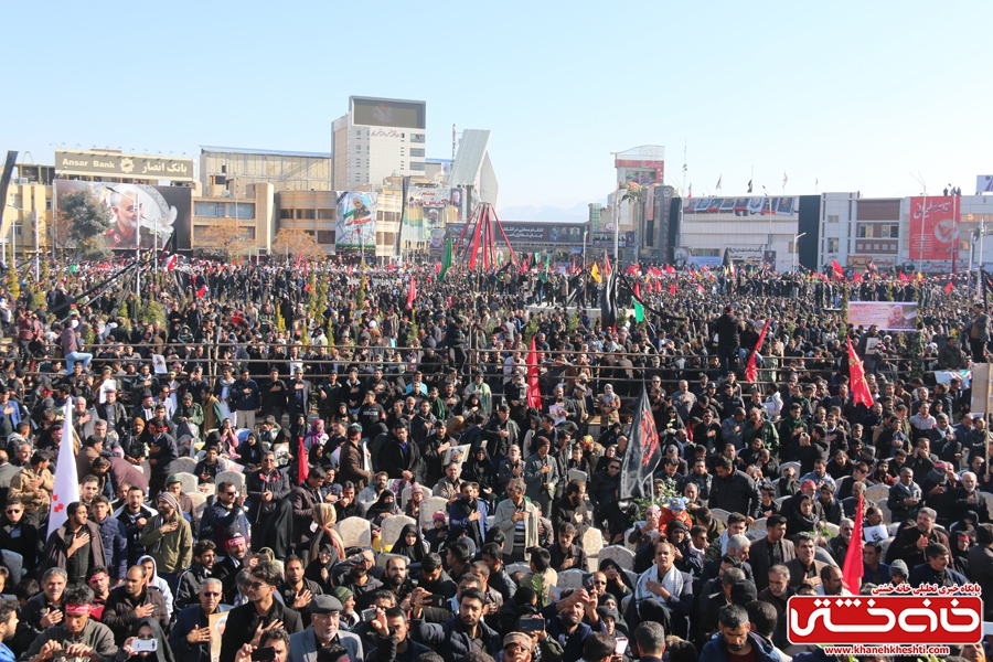 مراسم تشییع سردار شهید سپهبد حاج قاسم سلیمانی با حضور میلیونی مردم عزادار در شهر کرمان