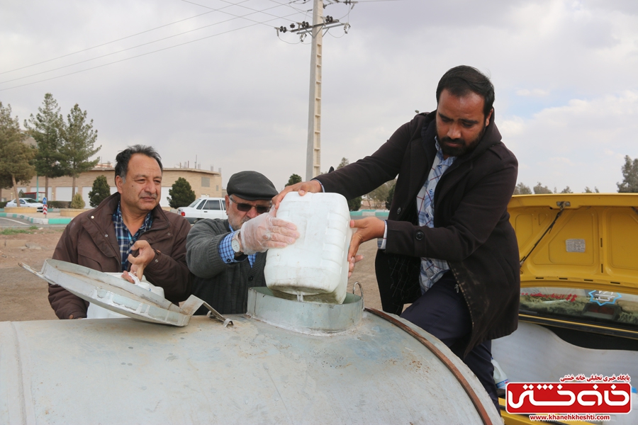  مساجد و تکیه های رفسنجان به همت  خادمین افتخاری مسجد جمکران، رضوی و خادمین شهدای شهرستان به علیه شیوع ویروس کرونا ضد عفونی شدند.