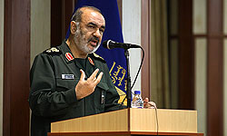 سردار سلامی: ۱+۵ در اوج فشارها حقوق هسته‌ای ایران را پذیرفت