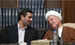حاشیه جلسه امروز مجمع تشخیص از استقبال گرم هاشمی تا پر شدن صندلی احمدی‌نژاد پس از چند سال