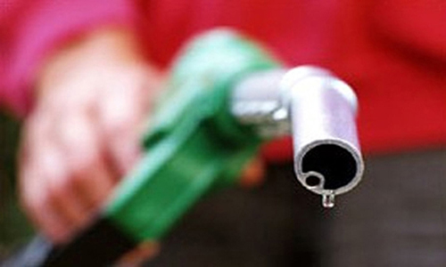 رییس ستاد مدیریت حمل و نقل و سوخت: سهمیه بنزین اردیبهشت ماه تغییر نمی‌کند