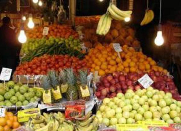 میوه فروشان رفسنجانی از امروز موظف به ارائه فاکتور چاپی به خریداران هستند