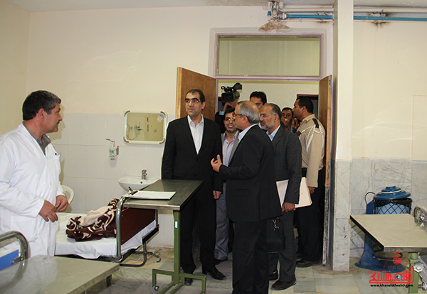 دوربین خانه خشتی در بازدید وزیر بهداشت از بیمارستان رفسنجان
