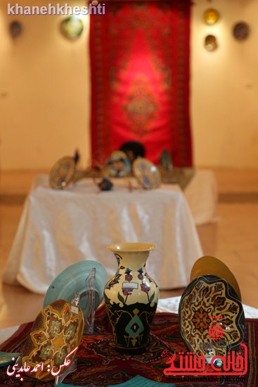 نمایشگاه گروهی «نقاشی روی سفال» در رفسنجان برپا شد+عکس