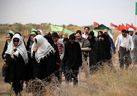 اعزام ۱۴ دستگاه اتوبوس از دانش آموزان رفسنجانی به اردوی راهیان نور