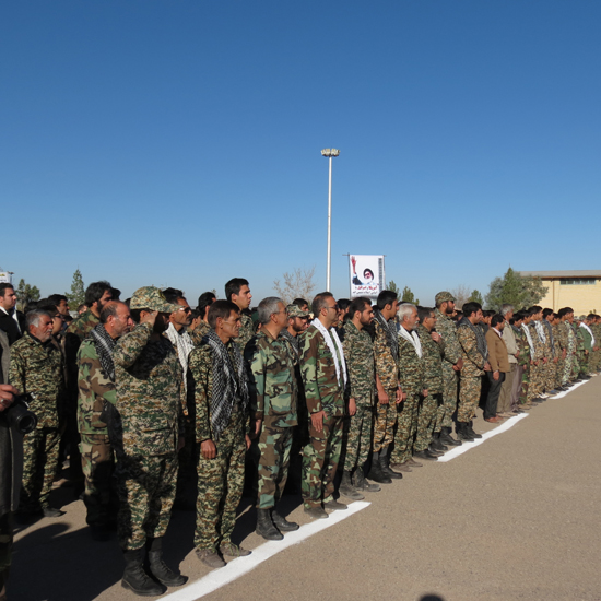 نمایش شکوه ایستادگی در مراسم صبحگاه مشترک نیروهای بسیجی شهرستان رفسنجان / عکس
