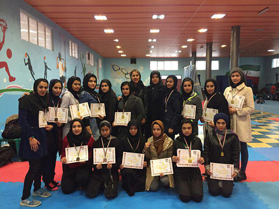 ۷ مدال طلا سهم دختران رفسنجانی در مسابقات استانی کاراته انتخابی تیم ملی + عکس