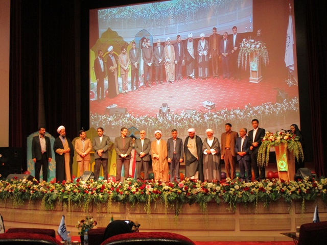 جشن یکسالگی جامعه اسلامی دانشگاه ولیعصر رفسنجان برگزار شد / تصاویر