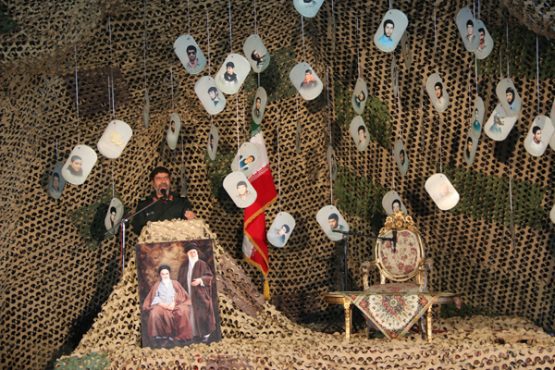 دوربین خانه خشتی در اولین روز از یادواره شهدای لاهیجان رفسنجان