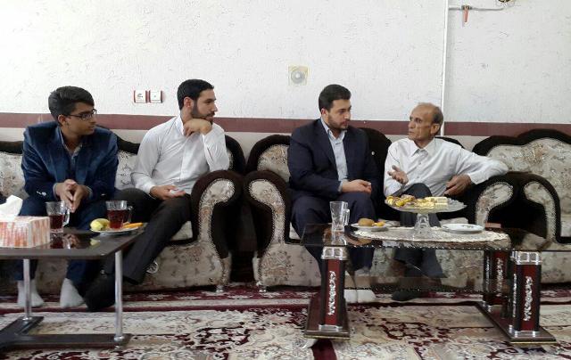 تصاویر دیدار اعضای اتحادیه انجمن های اسلامی دانش آموزان رفسنجان با جانبازان