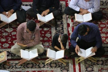 عکس / جمع خوانی قرآن کریم در مسجد جامع رفسنجان