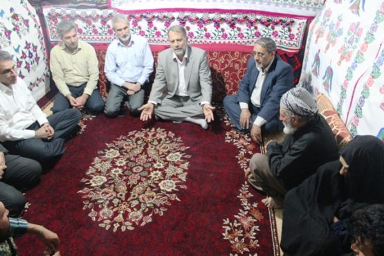دیدار شهردار و اعضای شورای اسلامی شهر رفسنجان با خانواده شهید مدافع حرم + عکس
