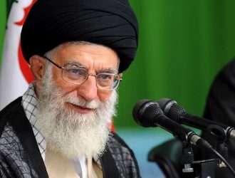 جمهوری اسلامی باید زکات را در سرلوحه برنامه‌های خود گذارد