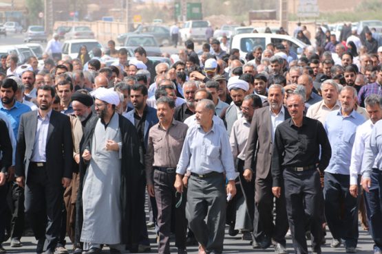 راهپیمایی نمازگزاران رفسنجانی در محکومیت شجره خبیثه آل سعود و آل خلیفه / تصاویر