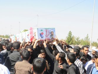 وداع با پیکر اولین شهید روحانی مدافع حرم در رفسنجان / تصاویر