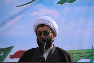 سران فتنه گناهی نابخشودنی مرتکب شدند / نشست و برخاست با فتنه گران نهایت ذلت است