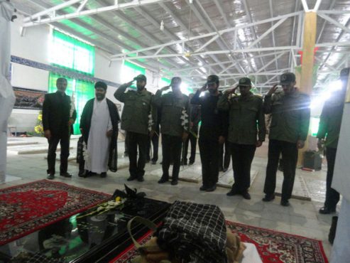 دیدار پاسداران حفاظت هواپیمایی سپاه رفسنجان با خانواده شهید مدافع حرم / تصاویر
