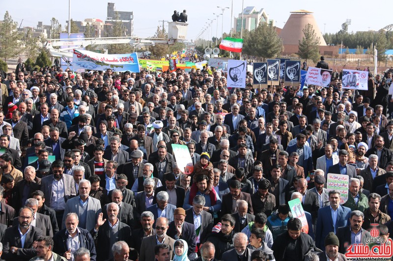 راهپیمایی یوم الله 22 بهمن در رفسنجان با حضور پرشکوه مردم بصیر ، ولایی و مسئولین شهرستان رفسنجان