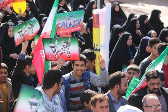 حضور پررنگ نسل چهارم انقلاب در راهپیمایی ۲۲ بهمن امسال در رفسنجان / تصاویر