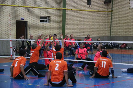 لیگ دسته اول بازی های والیبال نشسته کشور به میزبانی رفسنجان در حال برگزاریست/تصاویر