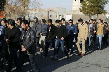 برگزاری همایش پیاده روی کارگران به مناسبت گرامیداشت دهه مبارک فجر / تصاویر