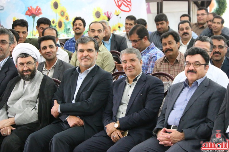 به مناسبت روز جهانی کار و کارگر ، مراسم تجلیل از کارگران در تالار علقمه شهر رفسنجان