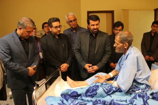 عیادت فرماندار و نماینده رفسنجان از بیماران در شب ۲۱ ماه رمضان / تصاویر