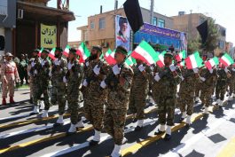 نمایش اقتدار نیروهای مسلح رفسنجان در اولین روز از هفته دفاع مقدس / تصاویر