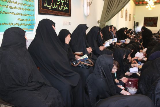 مجلس عزای امام سجاد(ع) در حسینیه رحمت آباد رفسنجان برپا شد / گزارش تصویری