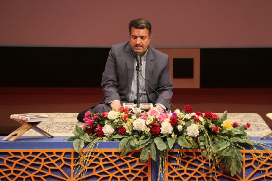 محفل انس با قران کریم در دانشگاه ولیعصر(عج) رفسنجان برگزار شد / تصاویر
