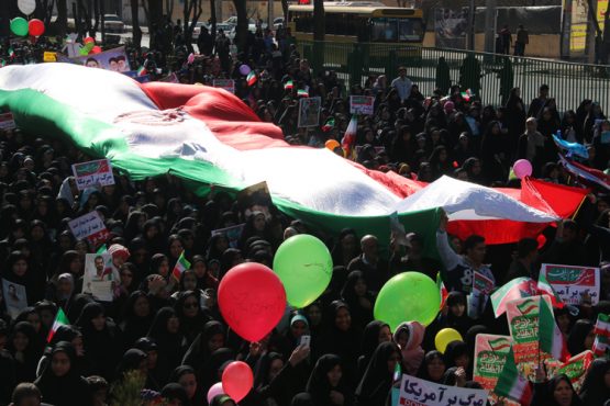 شکوه حضور در راهپیمایی ۲۲ بهمن در رفسنجان / تصاویر
