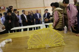 اولین دوره مسابقات دانش آموزی سازه ماکارونی و نجات تخم مرغ در رفسنجان برگزار شد / تصاویر