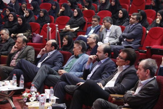 نخستین سمینار ملی ایرانشناسی به میزبانی دانشگاه ولی عصر رفسنجان برگزار شد/تصاویر